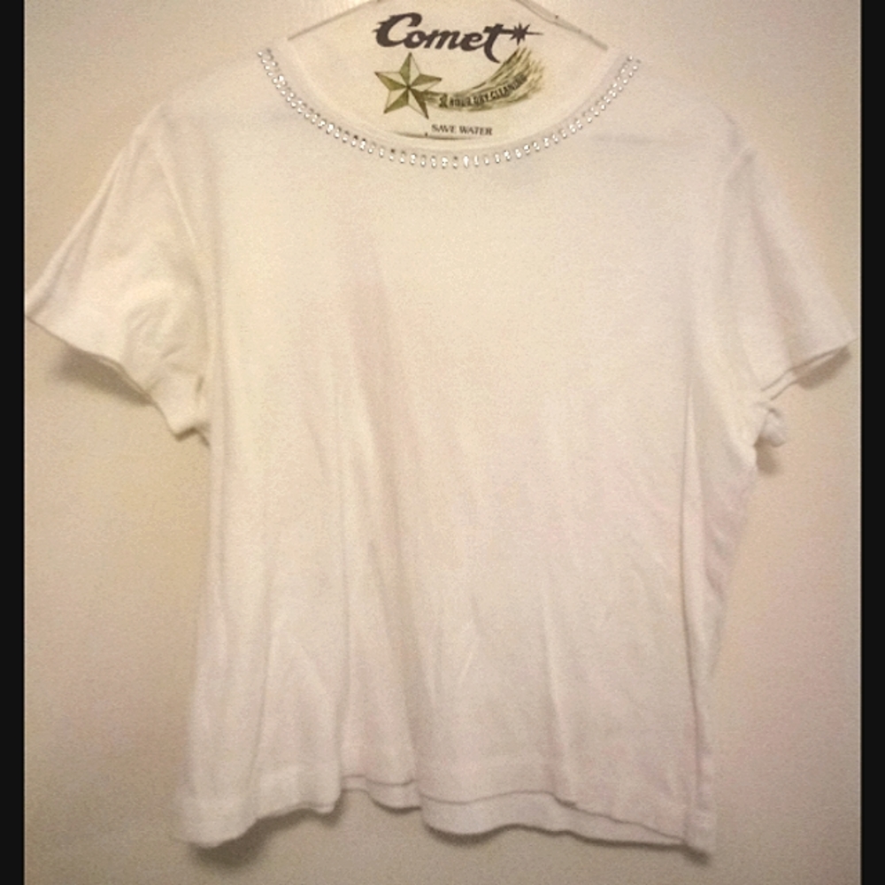 White Pullover Top w/ Rhinestone front neck detail, Short Sleeve